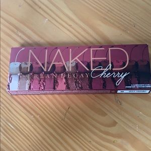 New in box Urban Decay cherry palette